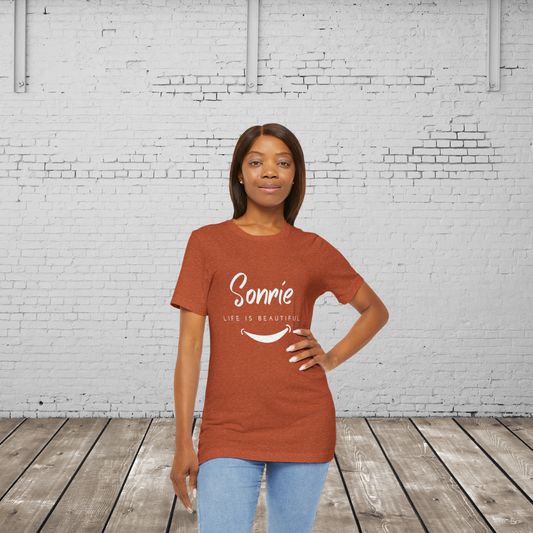 Sonríe, Life Is Beautiful - Short Sleeve Tee